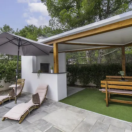 Franko By Interhome